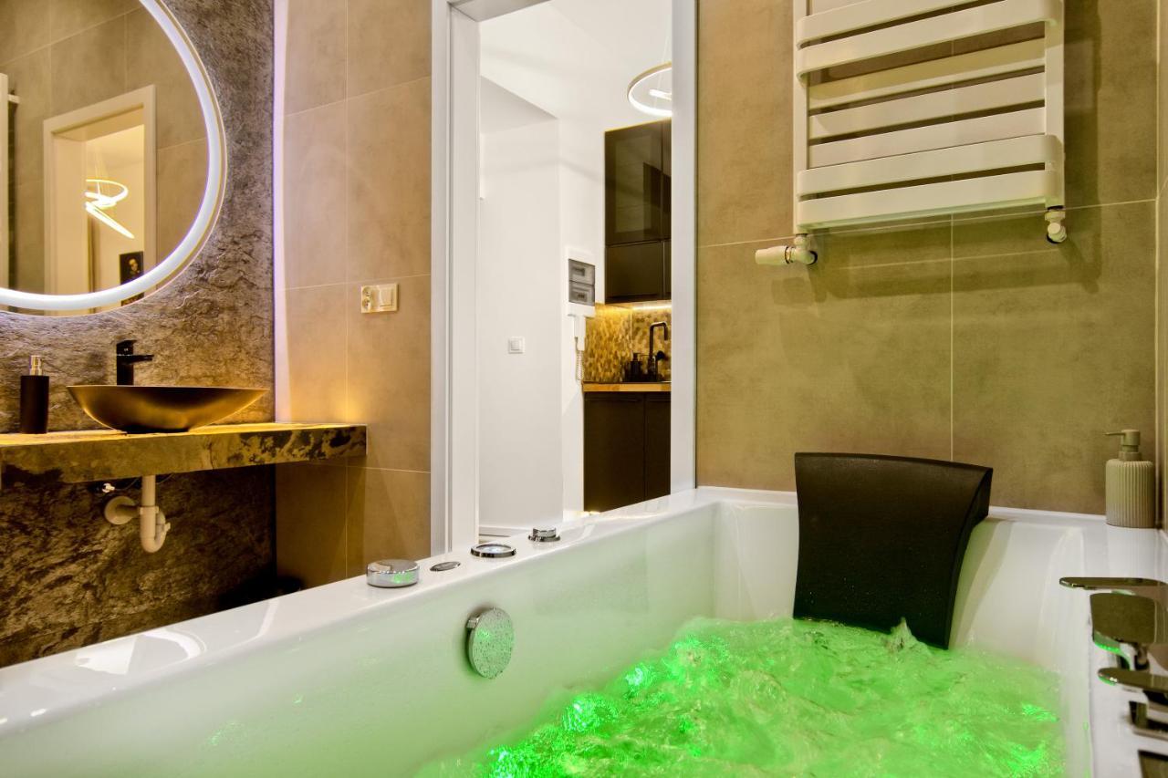 Silver Shine Jacuzzi Cracovia Esterno foto